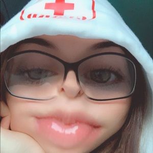 Meet your Posher, Ashlee